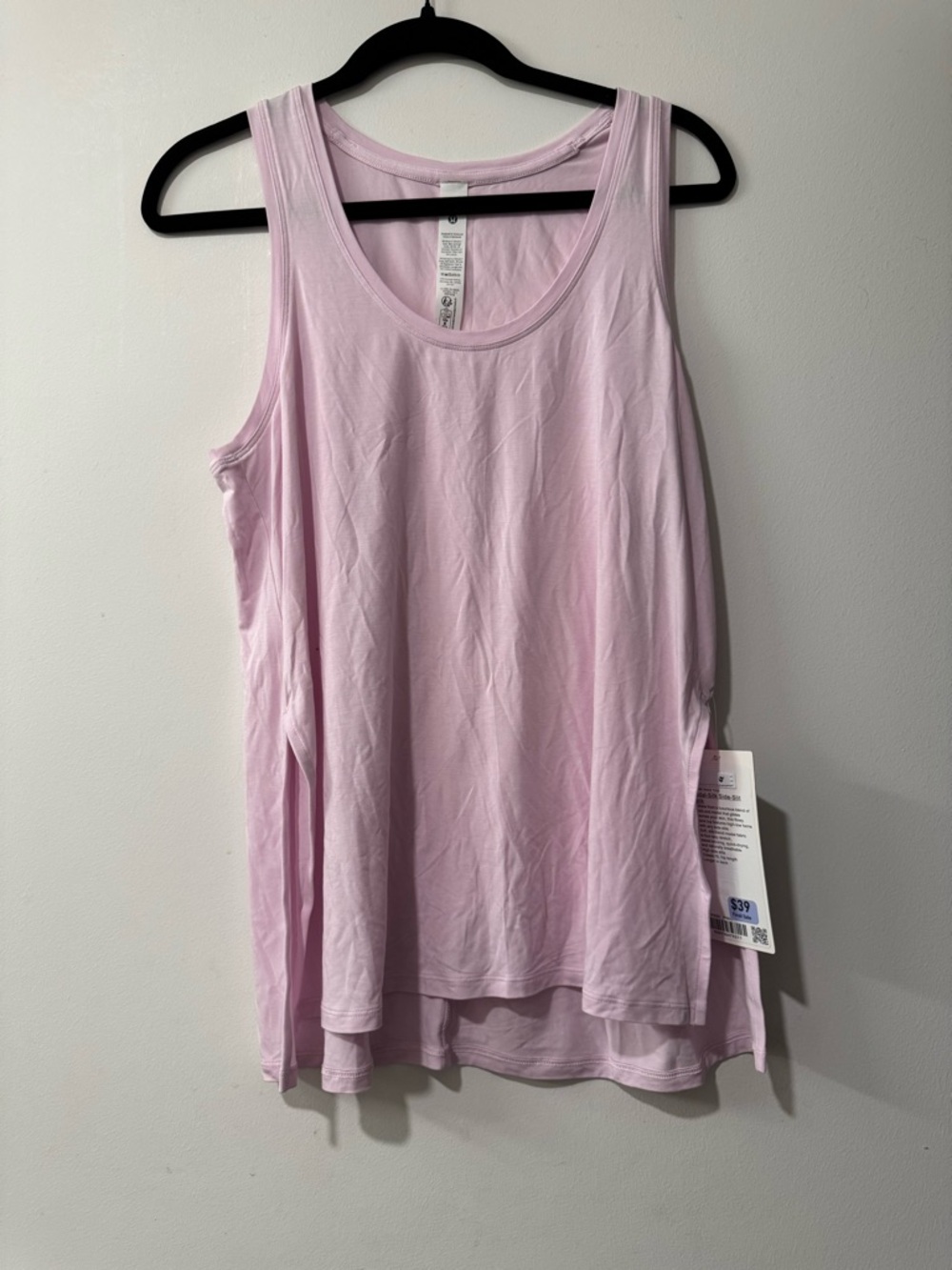 NWT LULULEMON - Side Slit Tank - L